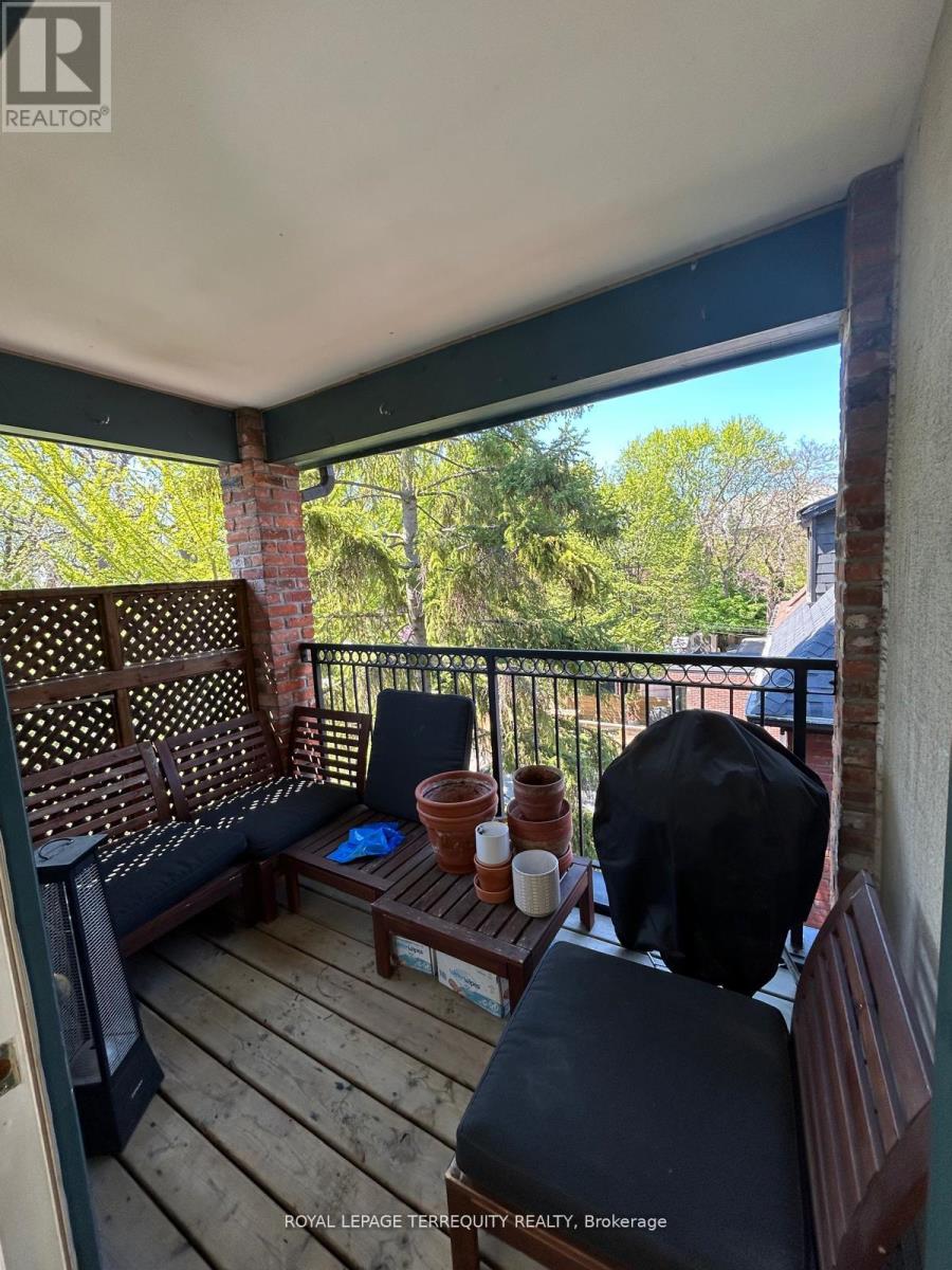 4 - 60 Howland Avenue, Toronto, Ontario  M5R 3B3 - Photo 18 - C12177113