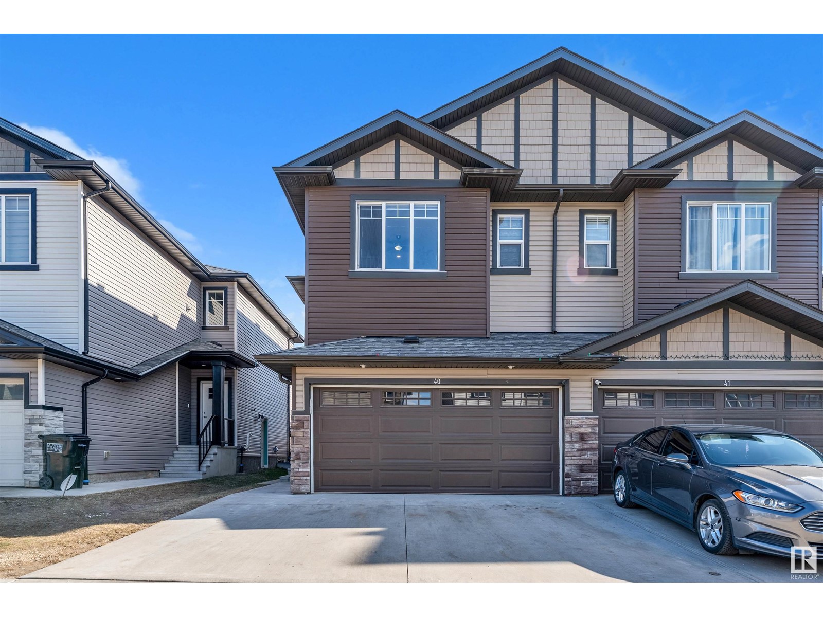 Property at #40 1703 16 AV NW image 1
