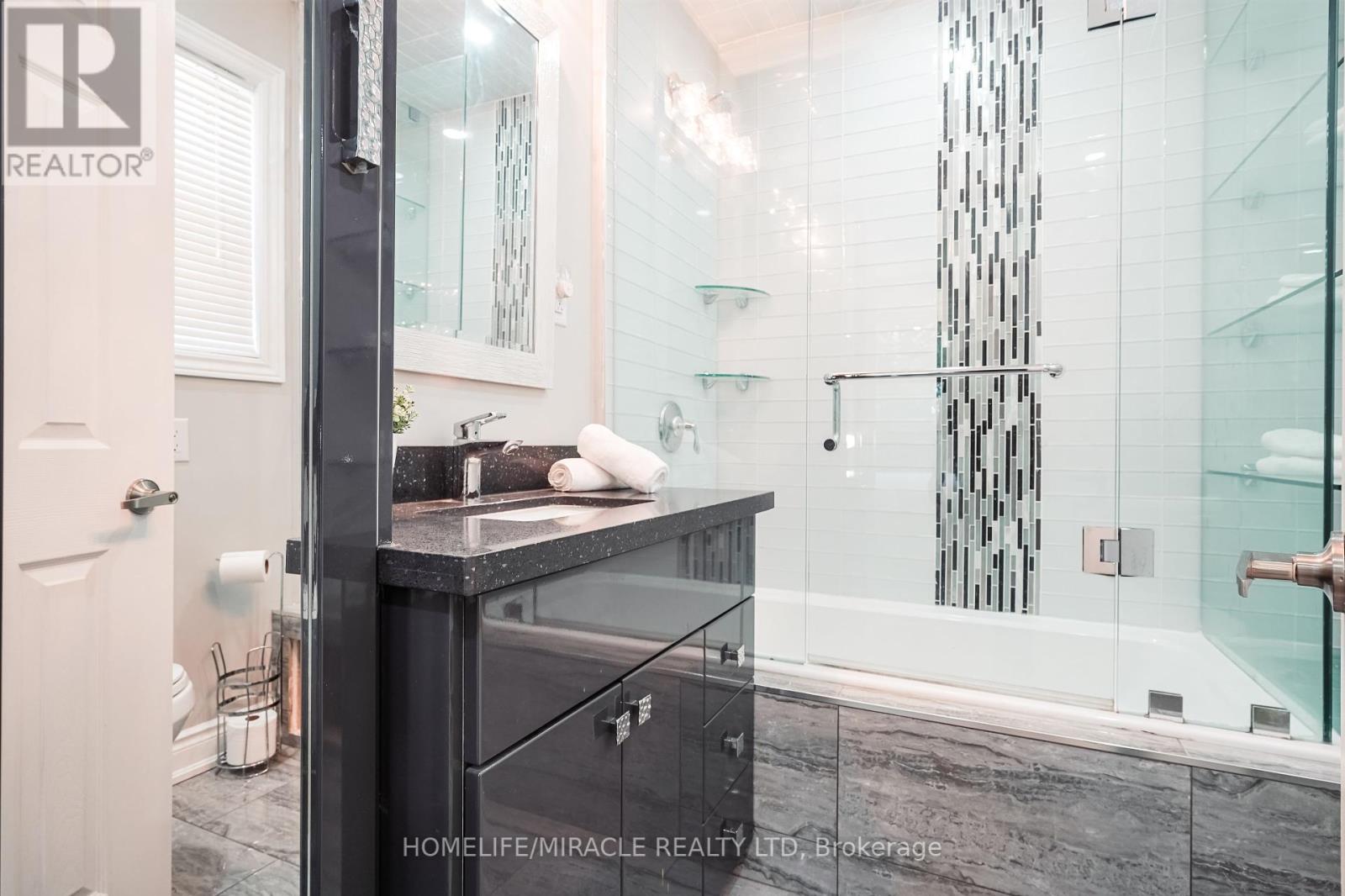 93 Amberjack Boulevard, Toronto, Ontario  M1H 2J6 - Photo 31 - E12177151