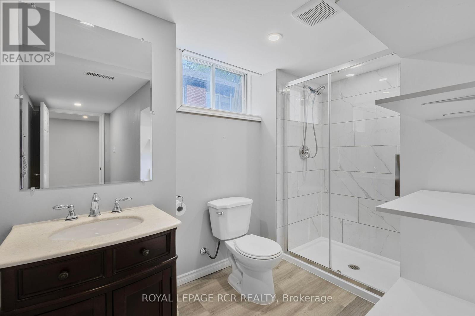 99 Thornton Avenue, Bradford West Gwillimbury, Ontario  L3Z 1N3 - Photo 38 - N12177021