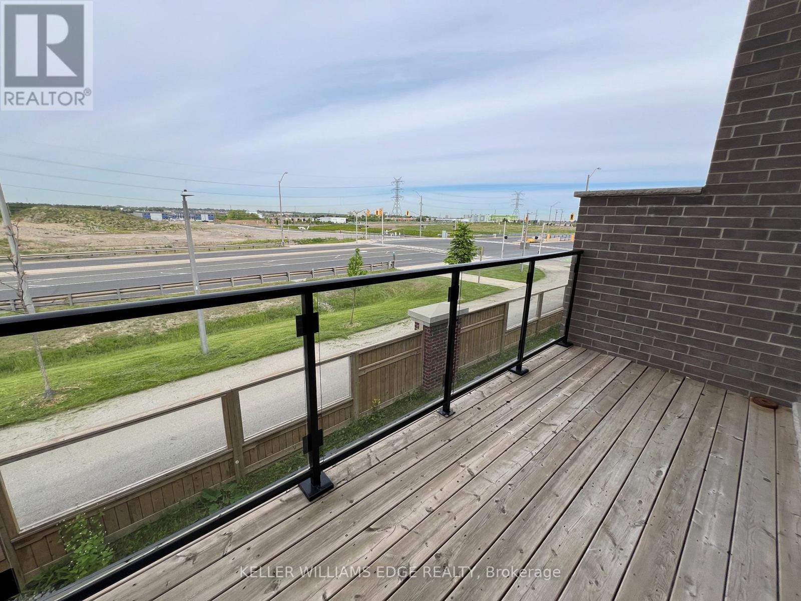 197 - 30 Time Square Boulevard, Hamilton, Ontario  L8J 0L8 - Photo 13 - X12169634