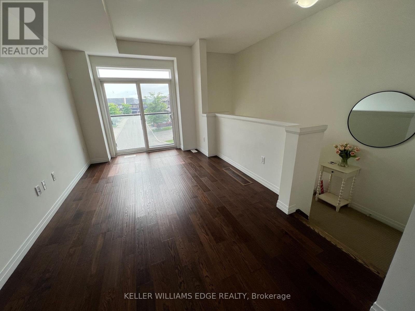 197 - 30 Time Square Boulevard, Hamilton, Ontario  L8J 0L8 - Photo 6 - X12169634