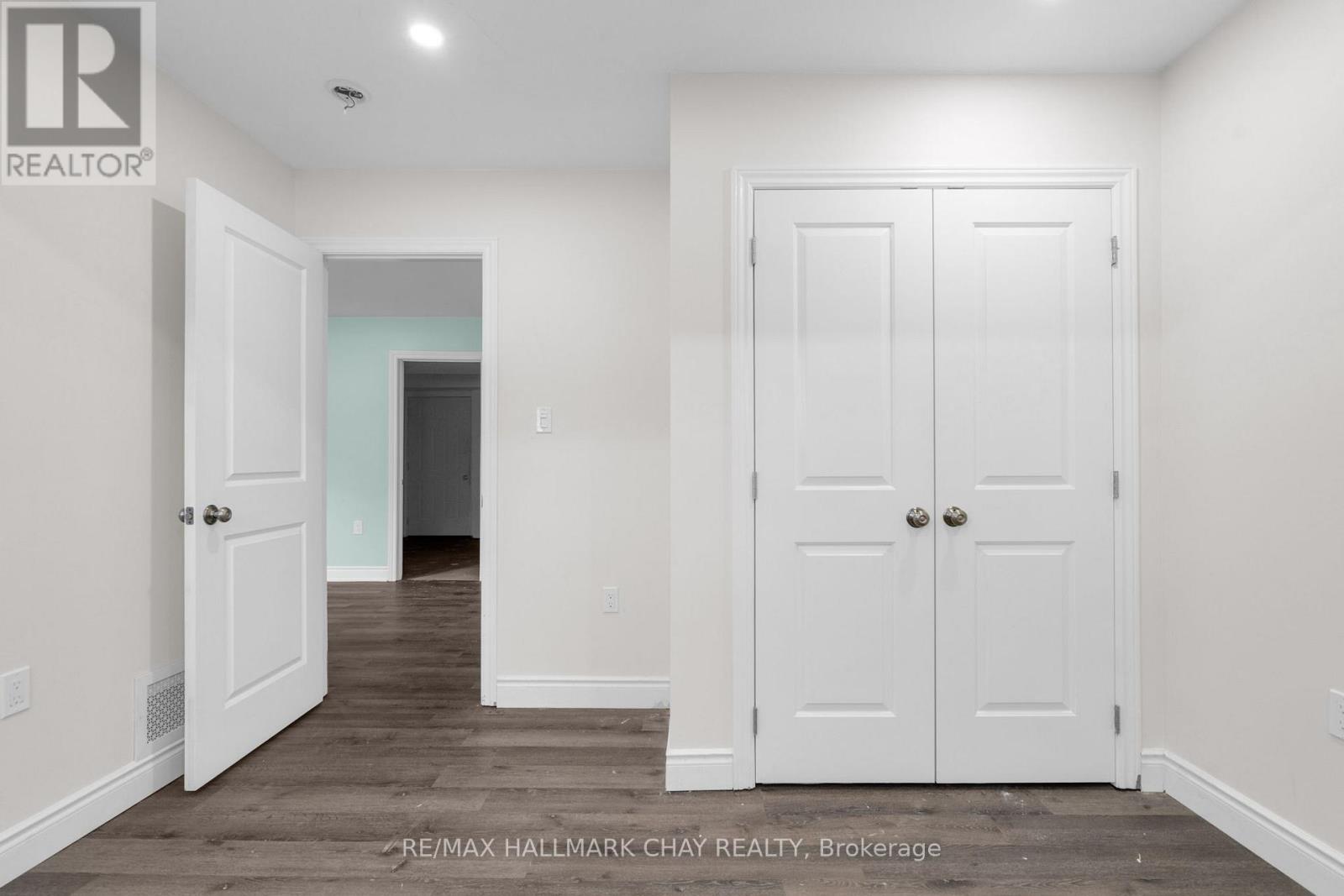 2052 Marchmont Road, Severn, Ontario  L3V 6H2 - Photo 20 - S12177146