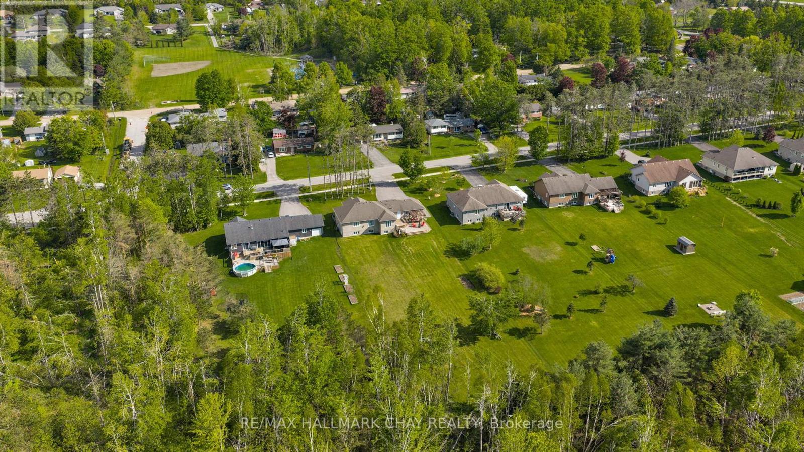 2052 Marchmont Road, Severn, Ontario  L3V 6H2 - Photo 32 - S12177146