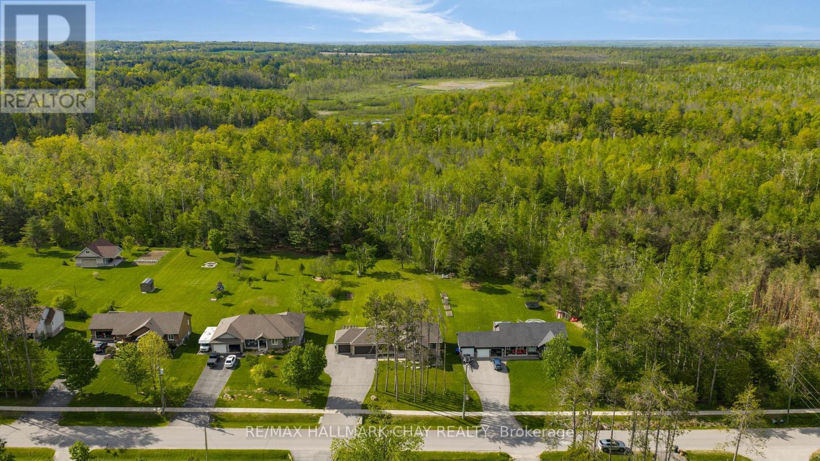 2052 Marchmont Road, Severn, Ontario  L3V 6H2 - Photo 35 - S12177146