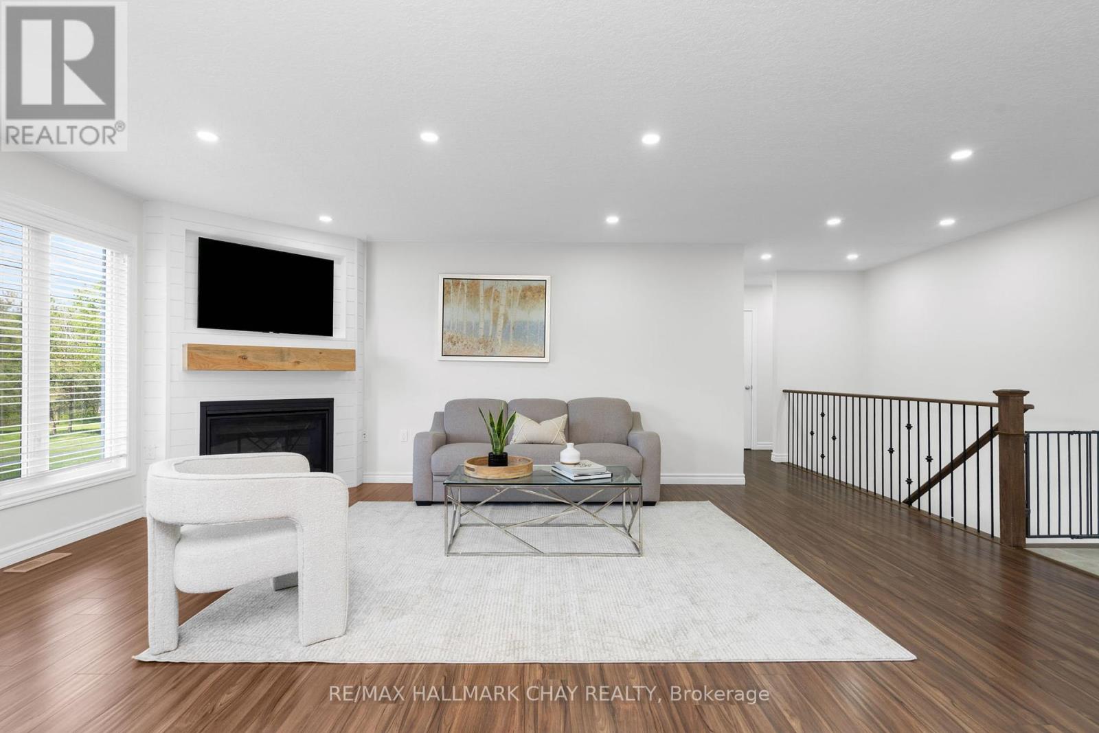 2052 Marchmont Road, Severn, Ontario  L3V 6H2 - Photo 6 - S12177146