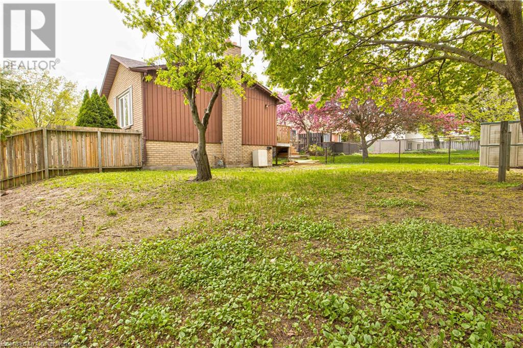 238 Foxhunt Road, Waterloo, Ontario  N2K 2R9 - Photo 45 - 40719299