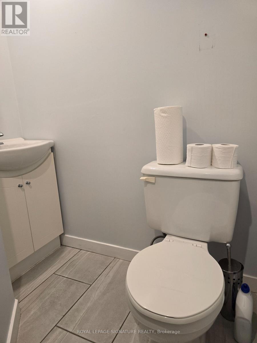 Suite 1 - 126 Trafalgar Road, Oakville, Ontario  L6J 3G5 - Photo 11 - W12177026