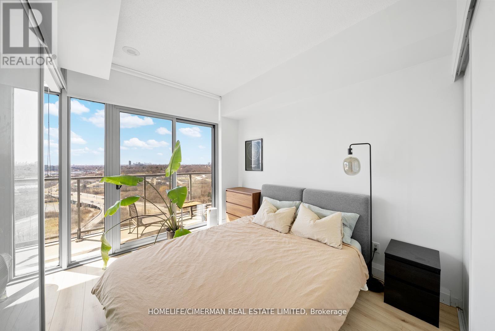 1804 - 105 The Queensway Avenue, Toronto, Ontario  M6S 5B5 - Photo 16 - W12177081