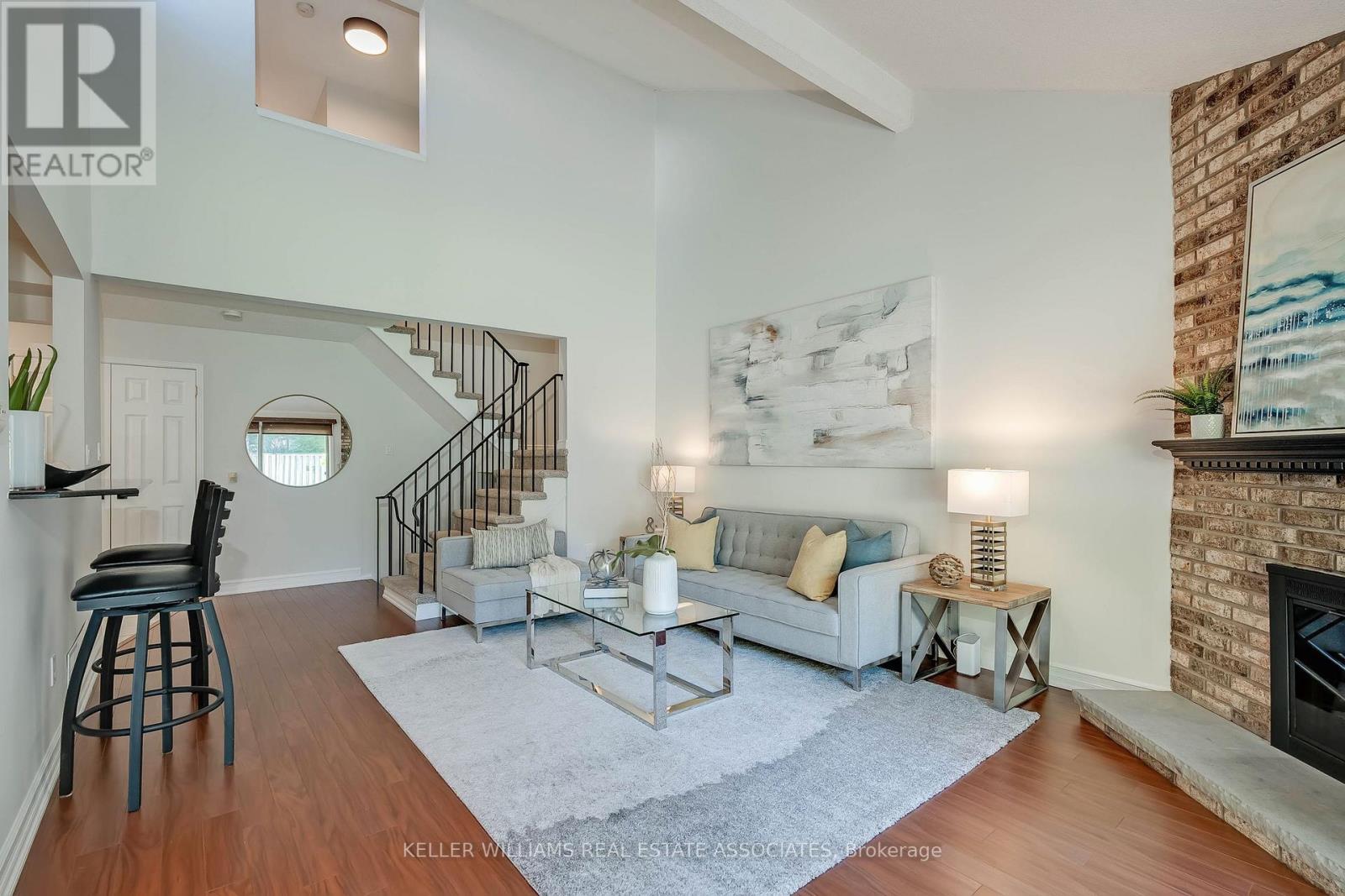 4108 Pheasant Run, Mississauga (Erin Mills), Ontario  L5L 2C1 - Photo 10 - W12177093