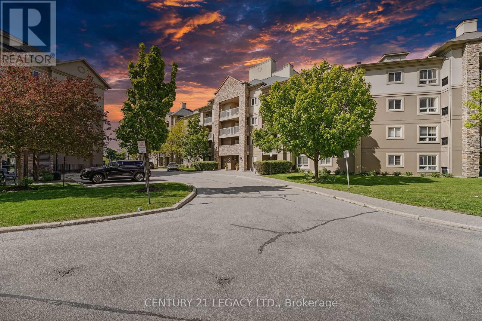 1307 - 8 DAYSPRING CIRCLE, Brampton, Ontario