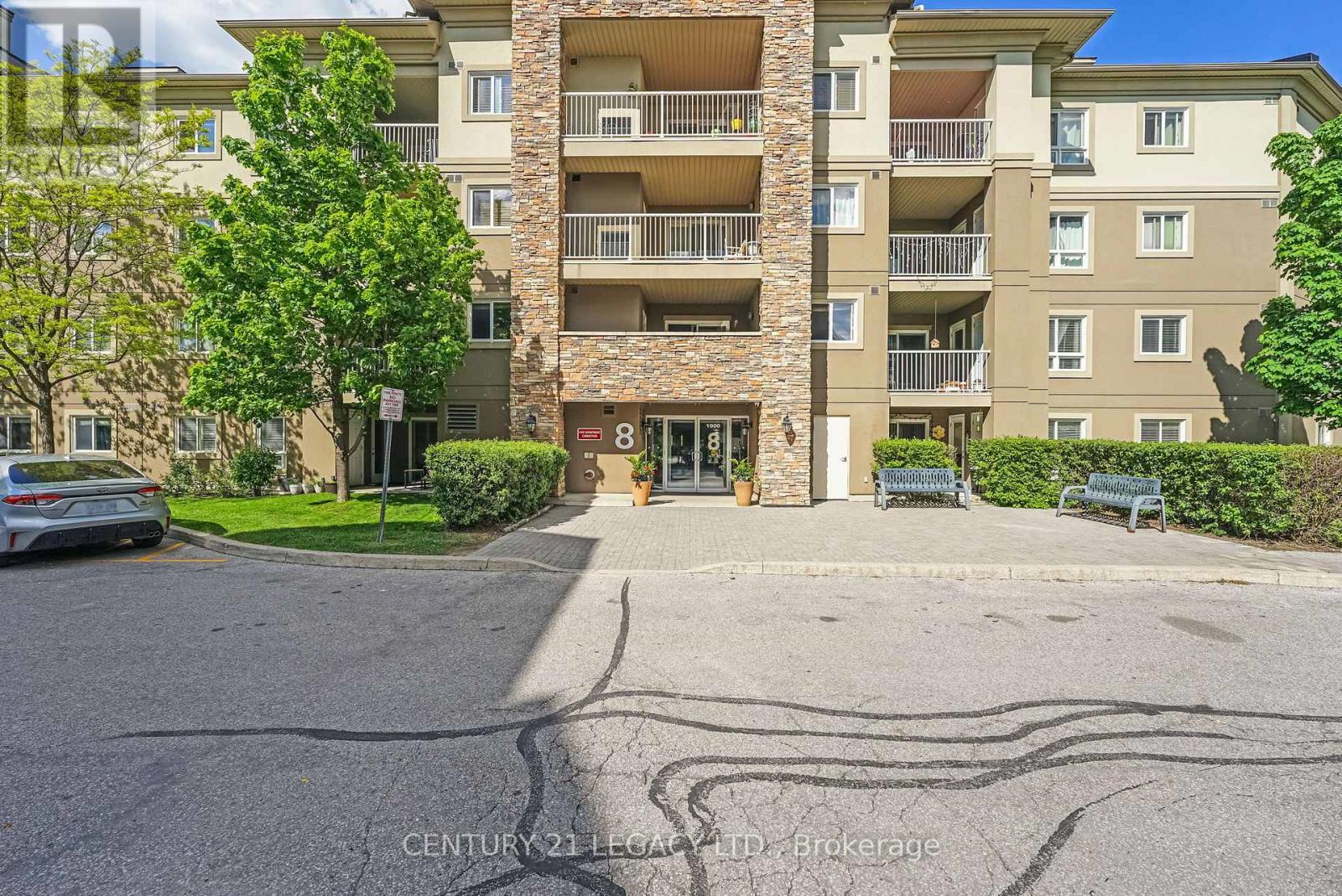 1307 - 8 Dayspring Circle, Brampton, Ontario  L6P 2Z7 - Photo 3 - W12177110