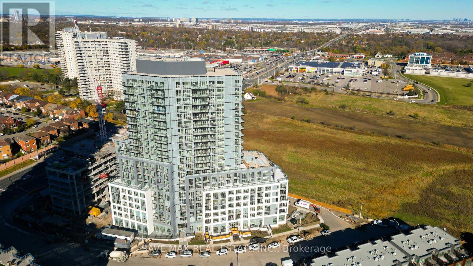 Property at 421 - 225 MALTA AVENUE image 2