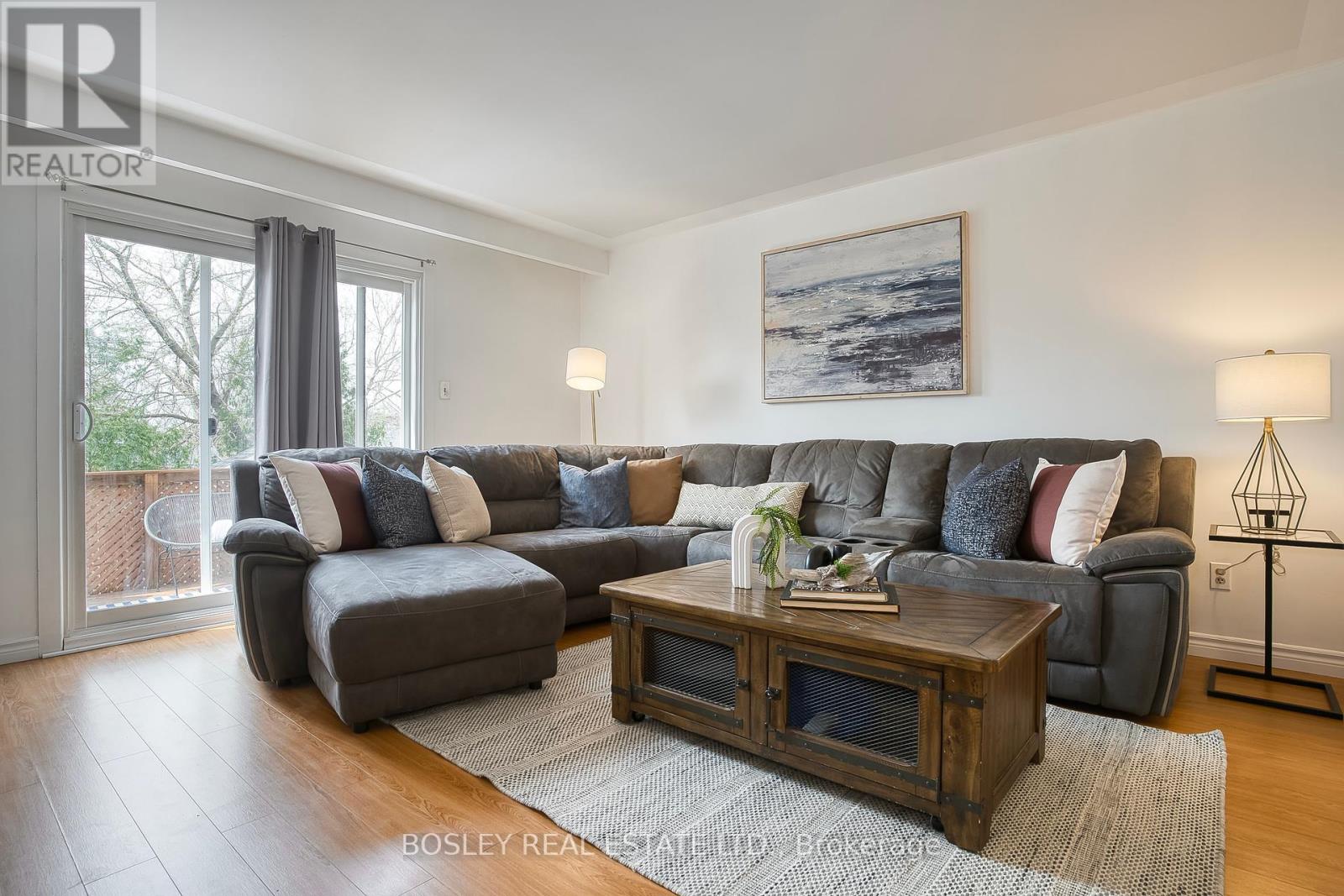 8 Thorsby Court, Brampton, Ontario  L6V 3T9 - Photo 18 - W12177136