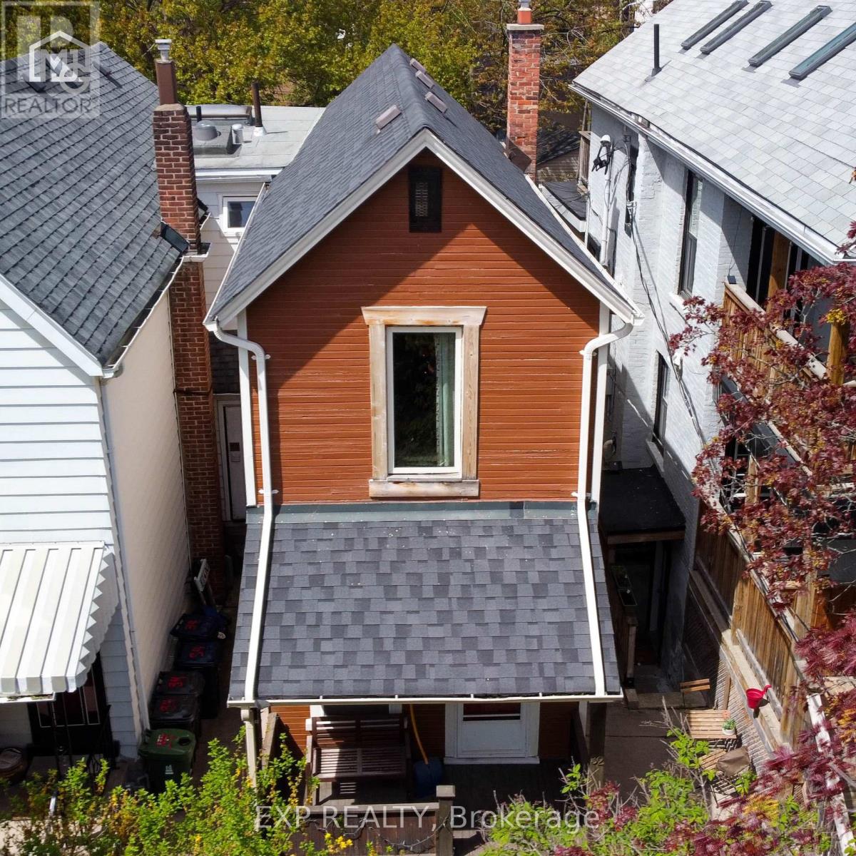 Property at 32 COLUMBUS AVENUE image 3
