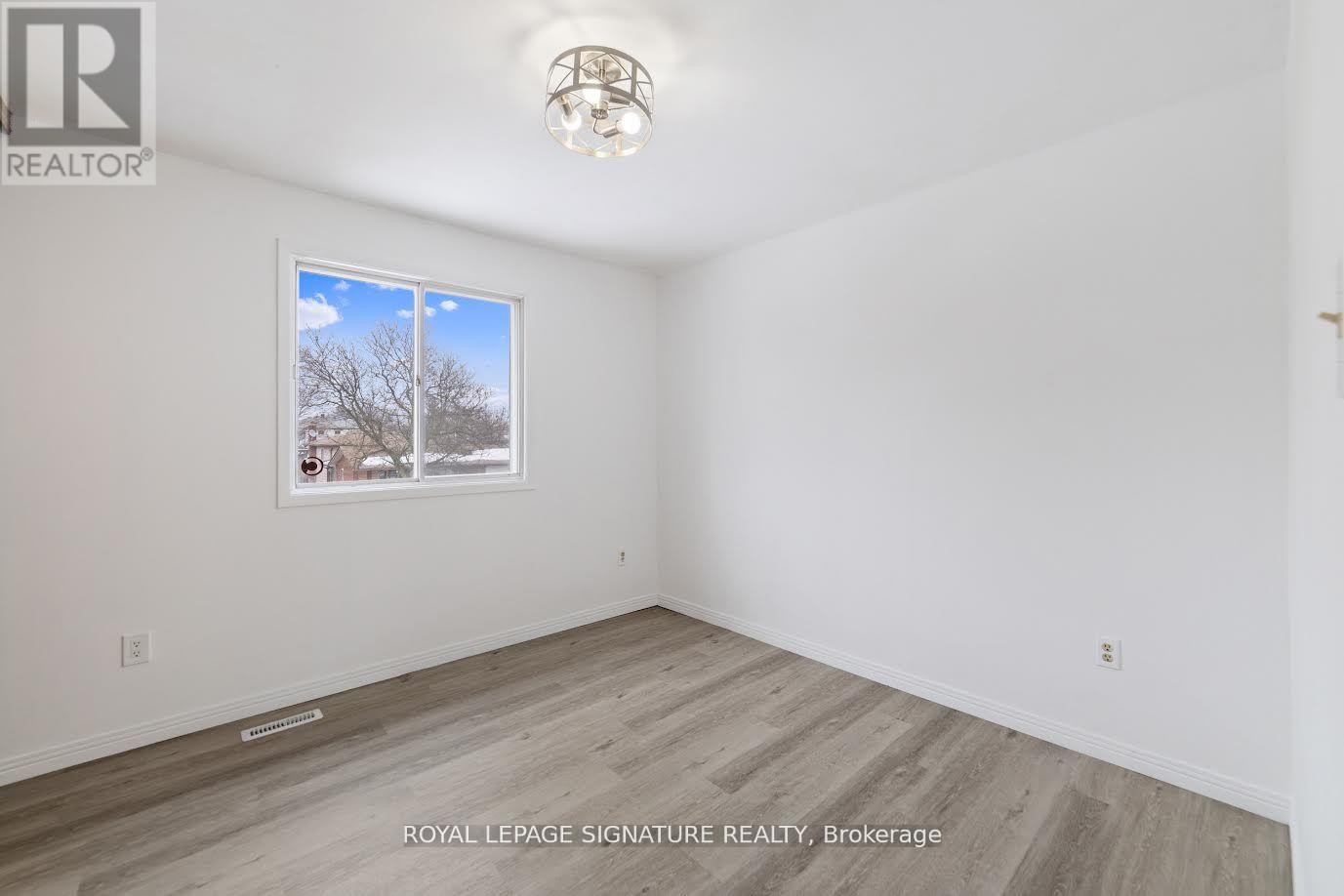 11 Kirkland Road, Brampton, Ontario  L6V 2W5 - Photo 18 - W12177142