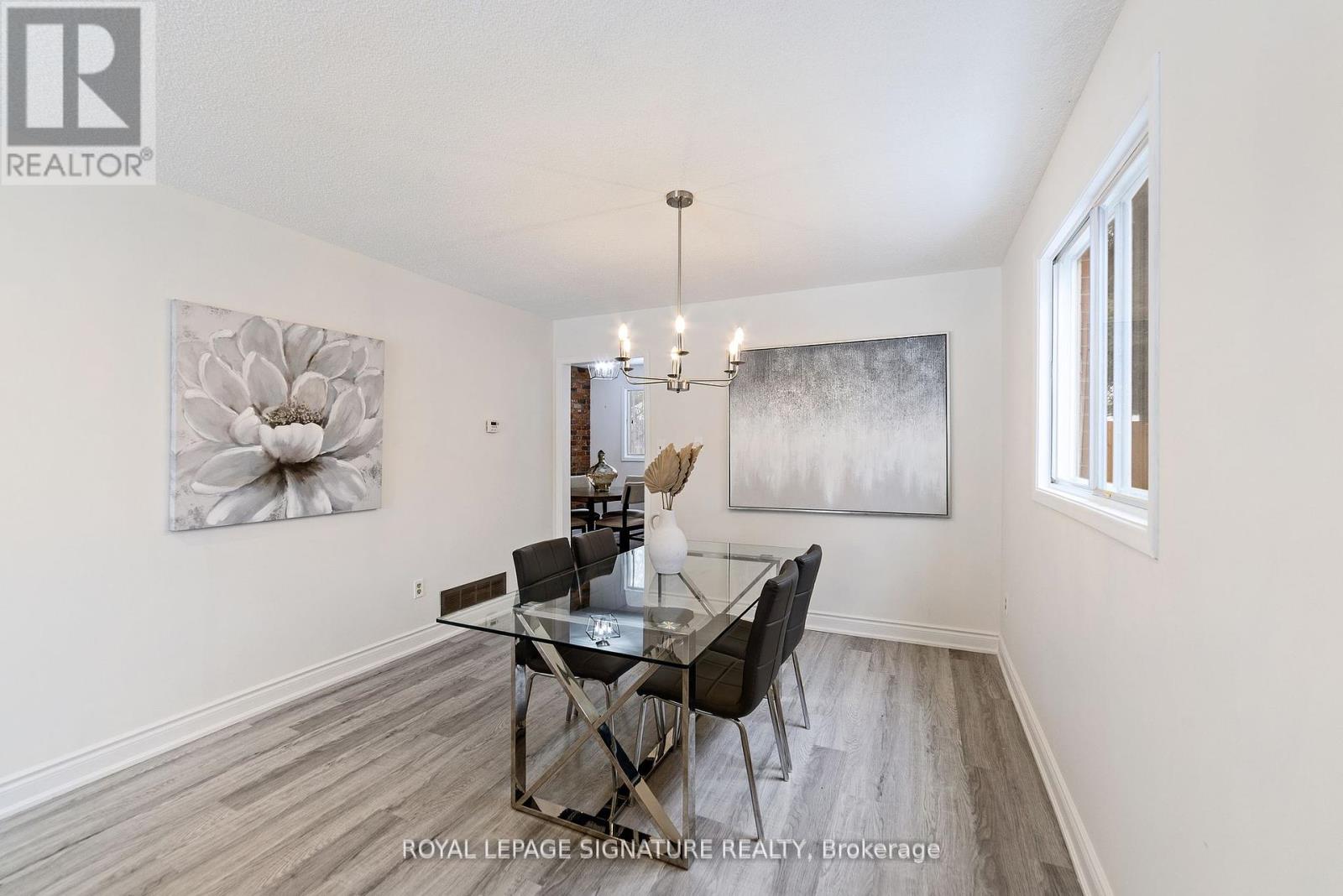 11 Kirkland Road, Brampton, Ontario  L6V 2W5 - Photo 4 - W12177142