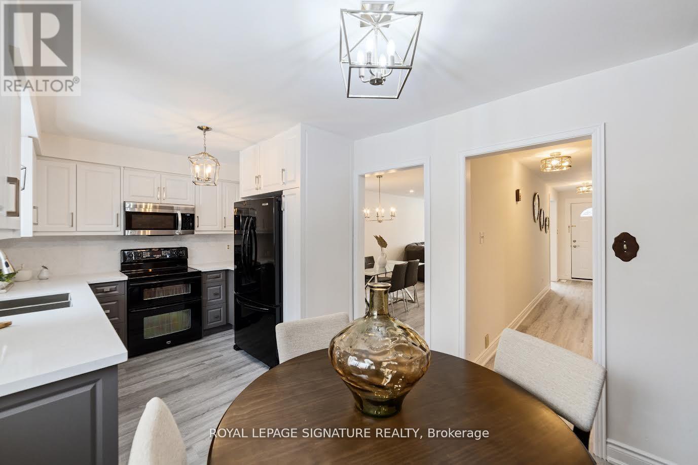 11 Kirkland Road, Brampton, Ontario  L6V 2W5 - Photo 7 - W12177142