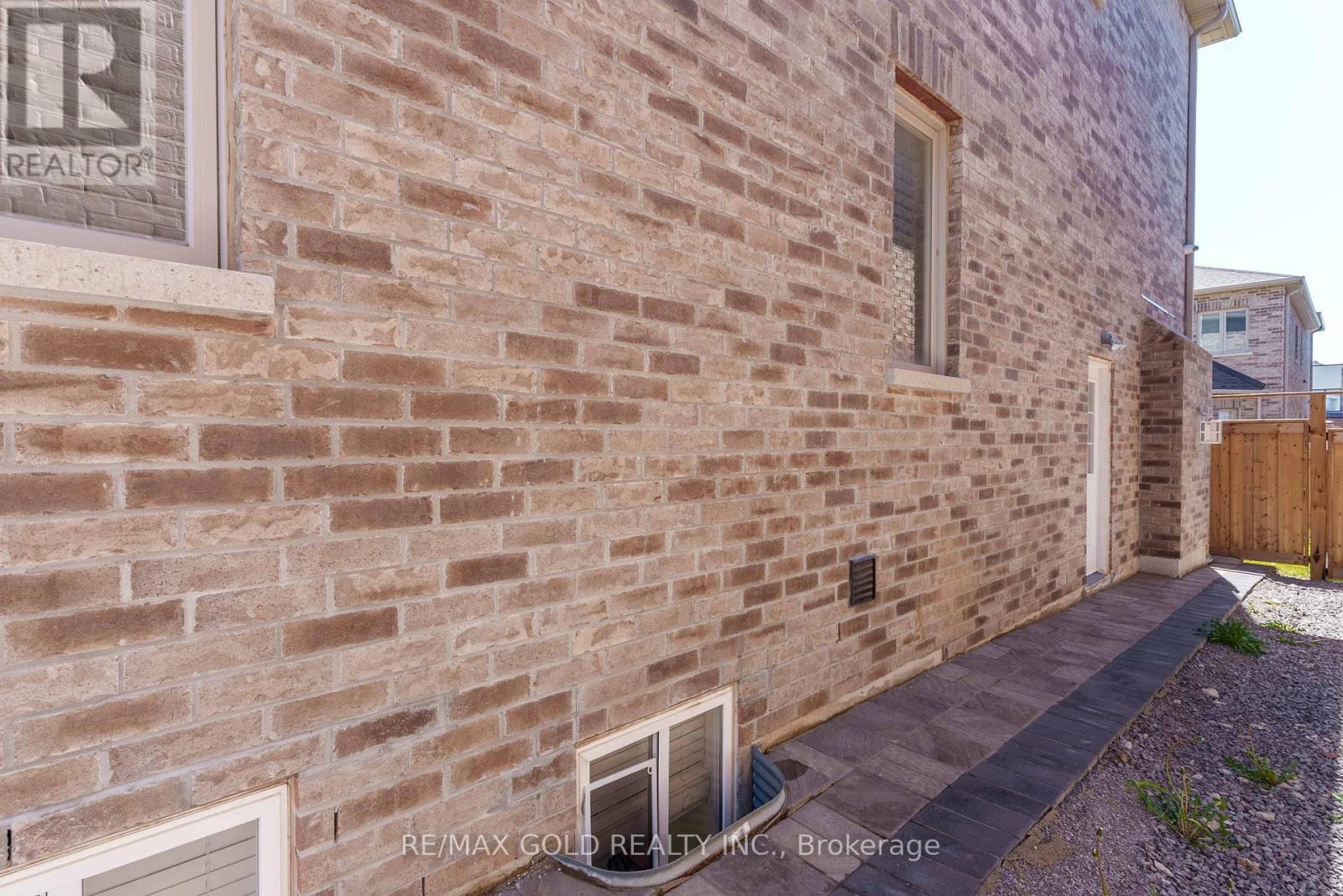 66 Granite Ridge Trail, Hamilton, Ontario  L8B 1Y5 - Photo 38 - X12177030