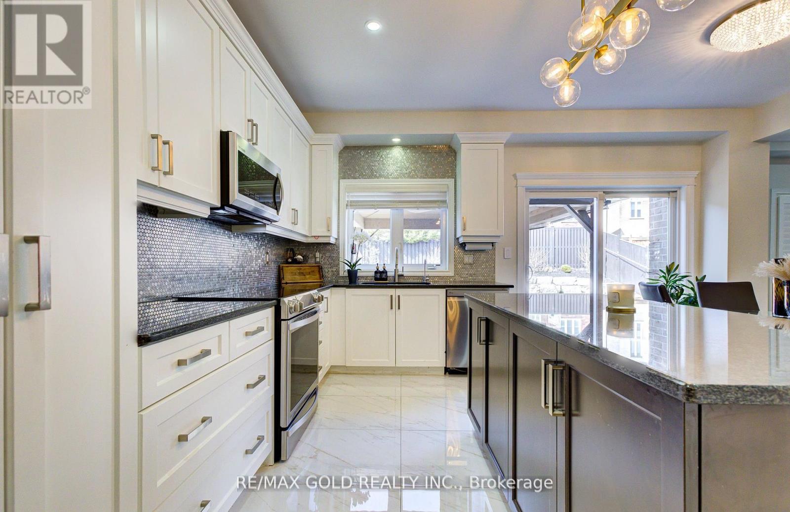 15 Wetland Way, Kitchener, Ontario  N2P 0C3 - Photo 12 - X12177096