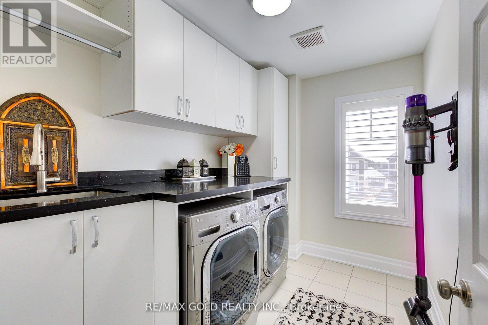15 Wetland Way, Kitchener, Ontario  N2P 0C3 - Photo 28 - X12177096
