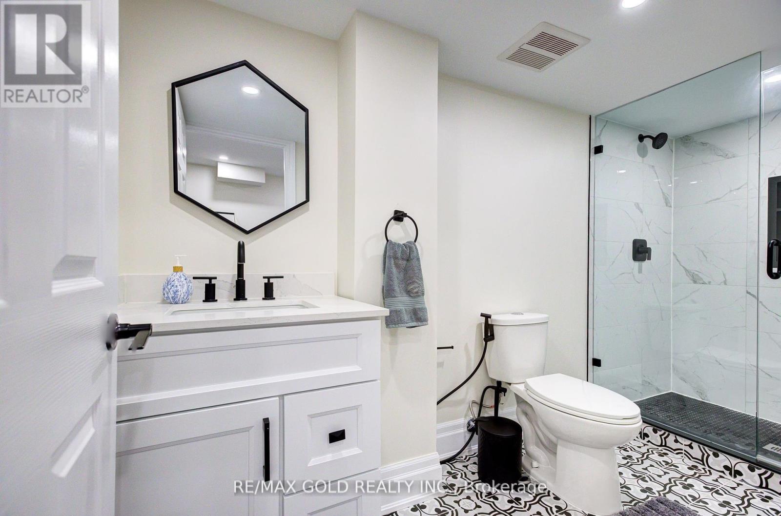 15 Wetland Way, Kitchener, Ontario  N2P 0C3 - Photo 37 - X12177096