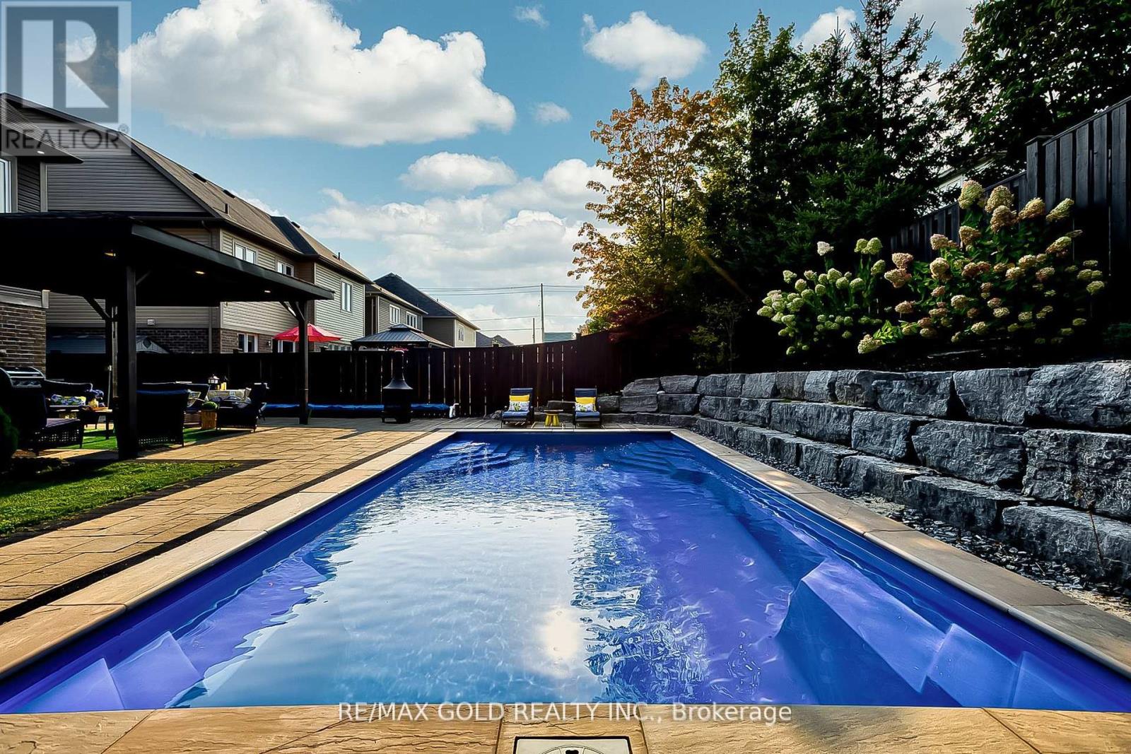 15 Wetland Way, Kitchener, Ontario  N2P 0C3 - Photo 40 - X12177096