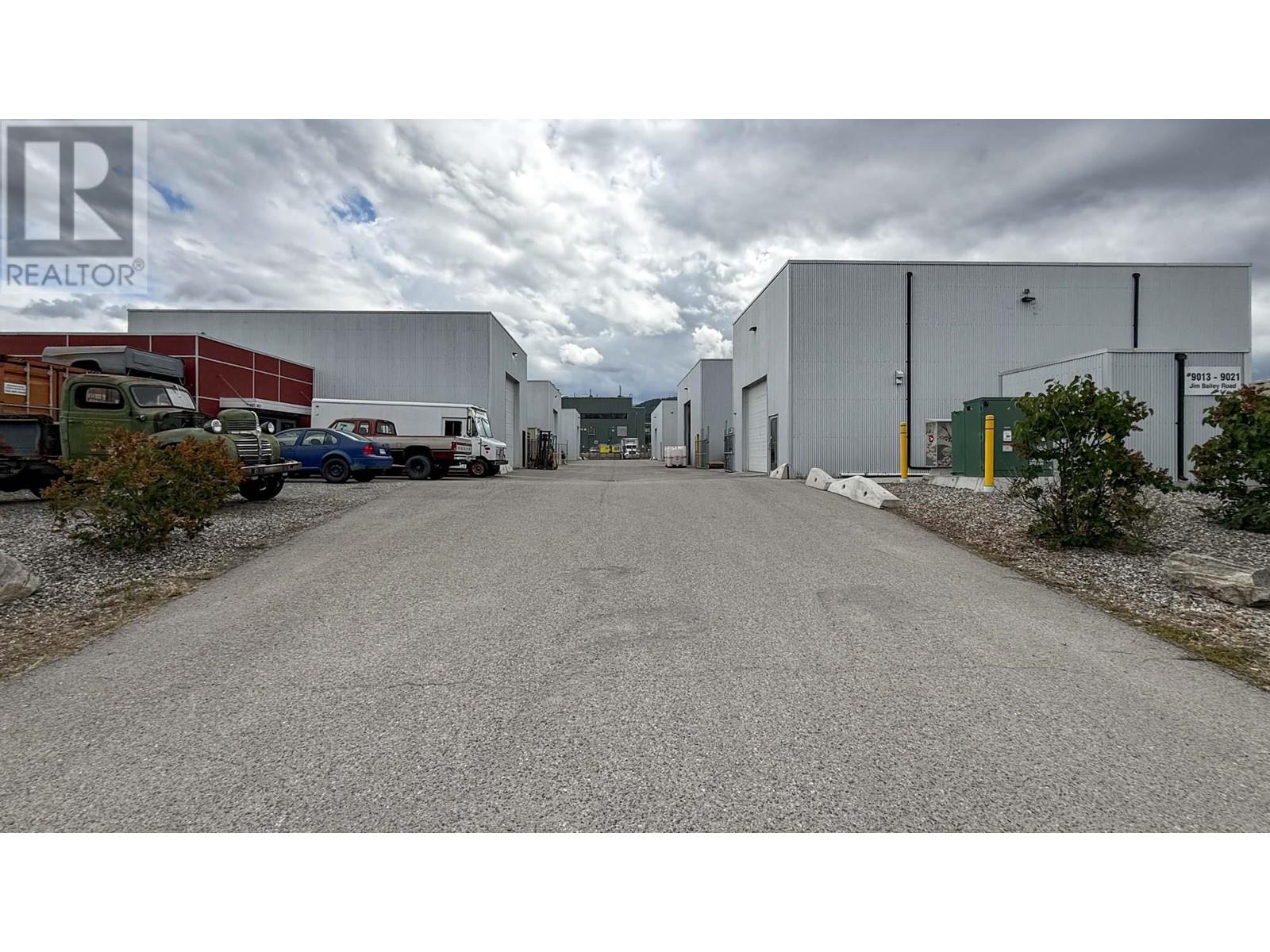 9013 - 9021 Jim Bailey Road Kelowna Photo 9