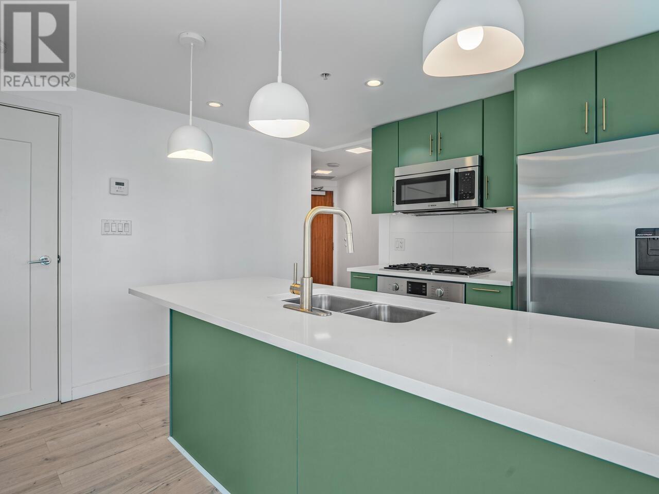 608 88 W 1ST AVENUE, vancouver, British Columbia