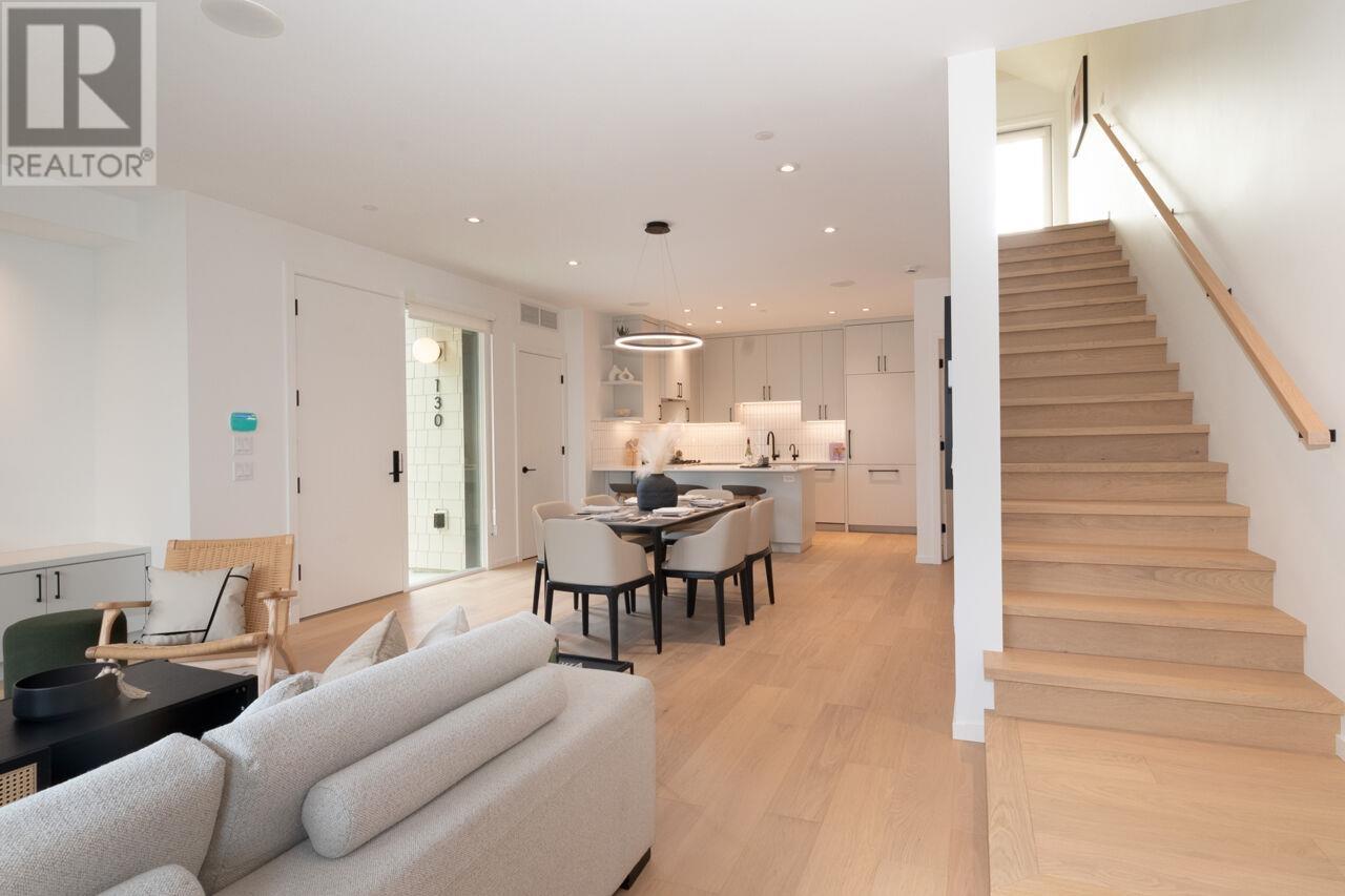 122 E 17th Avenue, Vancouver, British Columbia  V5V 1A4 - Photo 8 - R3007902