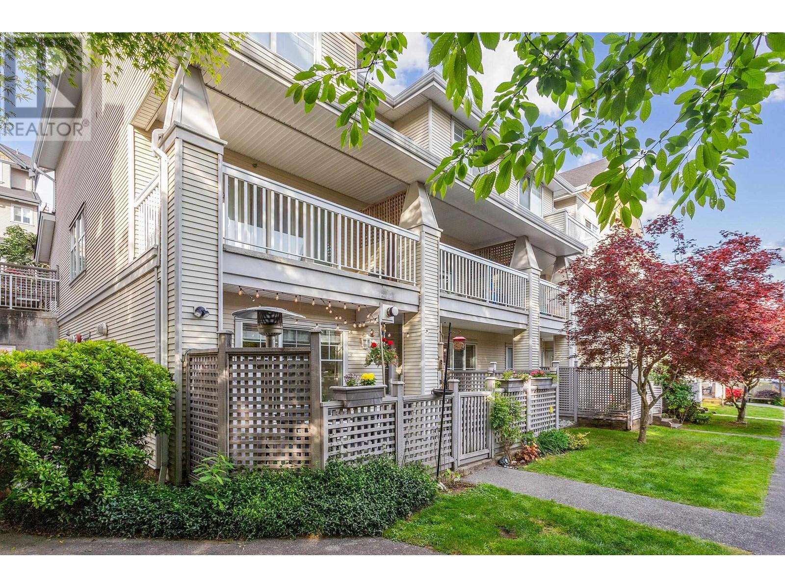 14 222 Tenth Street, New Westminster, British Columbia  V3M 3X9 - Photo 1 - R3007907