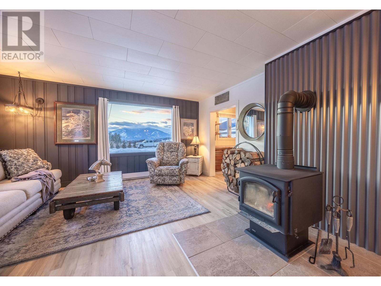 4422 48th Street, Canyon, British Columbia  V0B 1C1 - Photo 19 - 10330839
