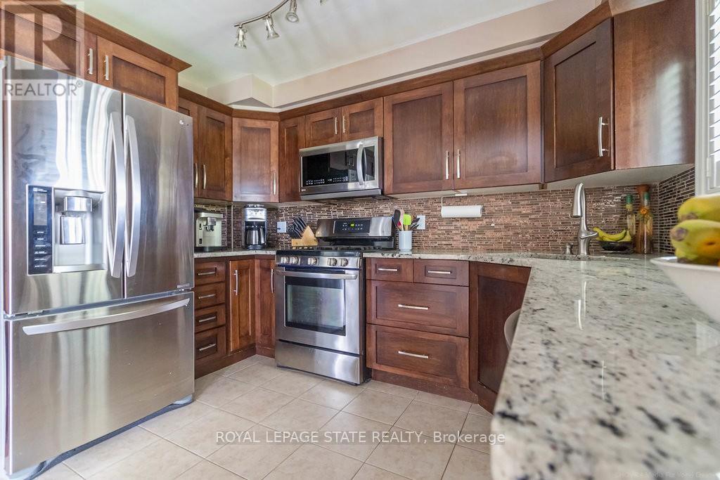 192 Huron Avenue, Hamilton, Ontario  L9G 1V7 - Photo 6 - X12170109