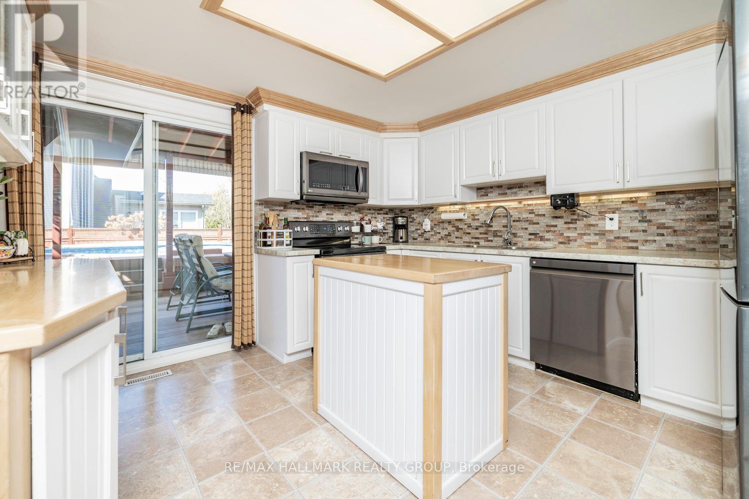 1717 Tache Way, Ottawa, Ontario  K4A 2T5 - Photo 12 - X12177174