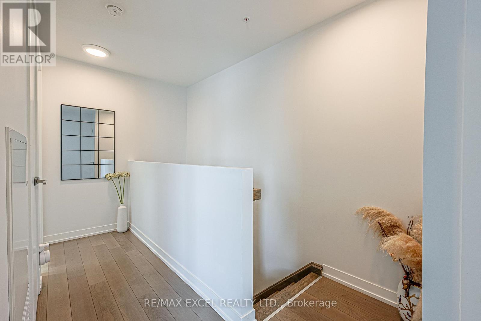101 - 530 Indian Grove, Toronto, Ontario  M6P 2J1 - Photo 18 - W12174533