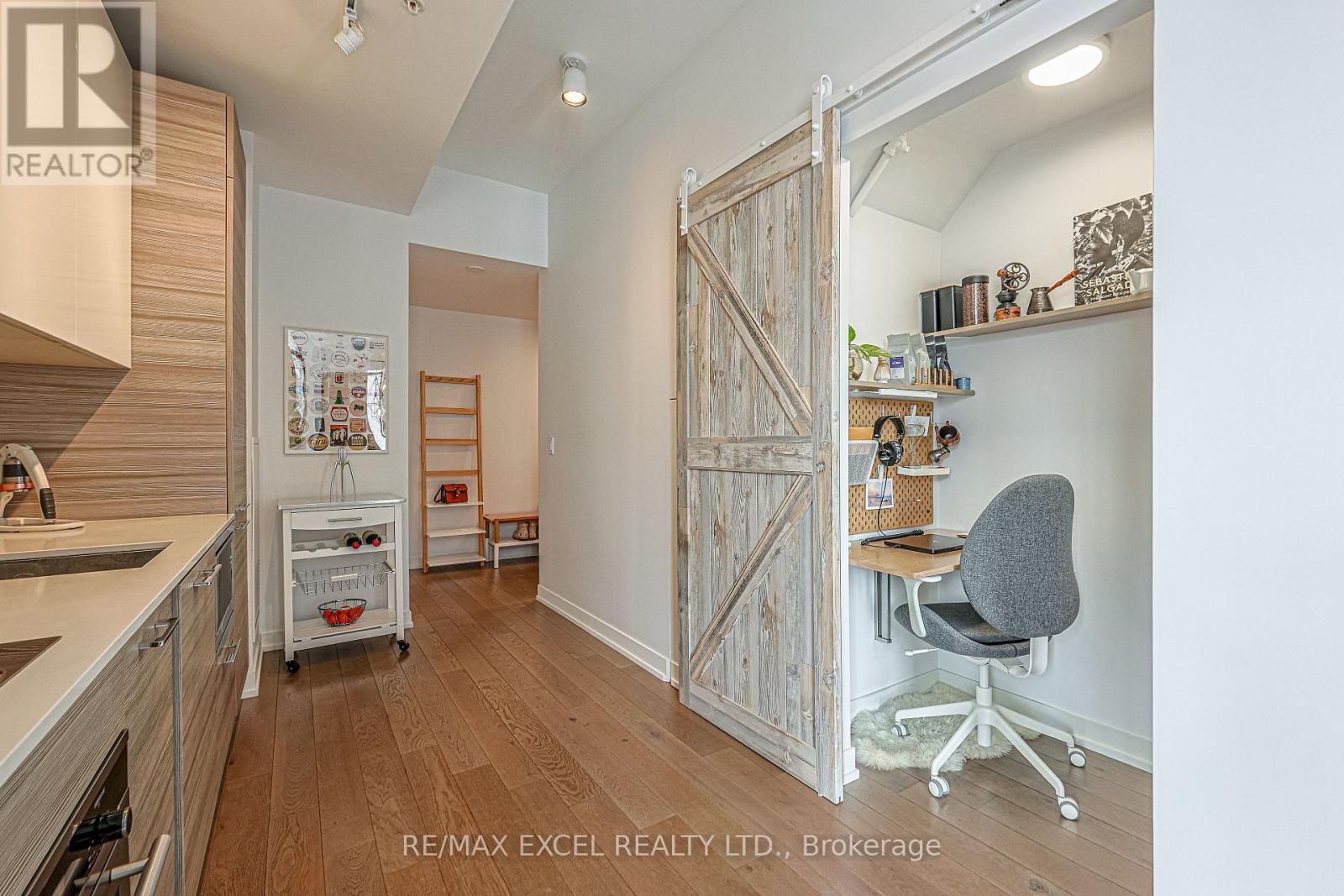 101 - 530 Indian Grove, Toronto, Ontario  M6P 2J1 - Photo 12 - W12174533