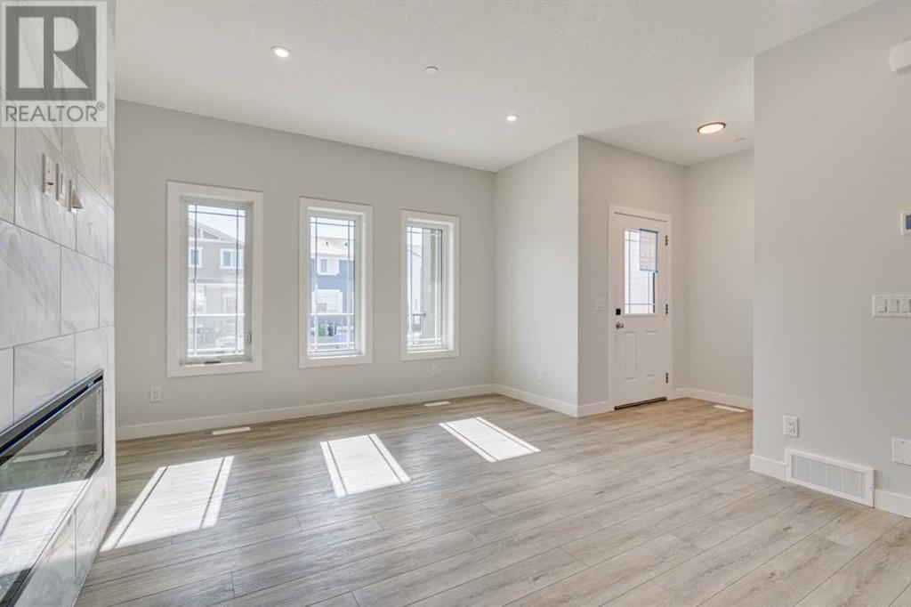 409 Hotchkiss Drive Se, Calgary, Alberta  T3S 0J9 - Photo 3 - A2225157