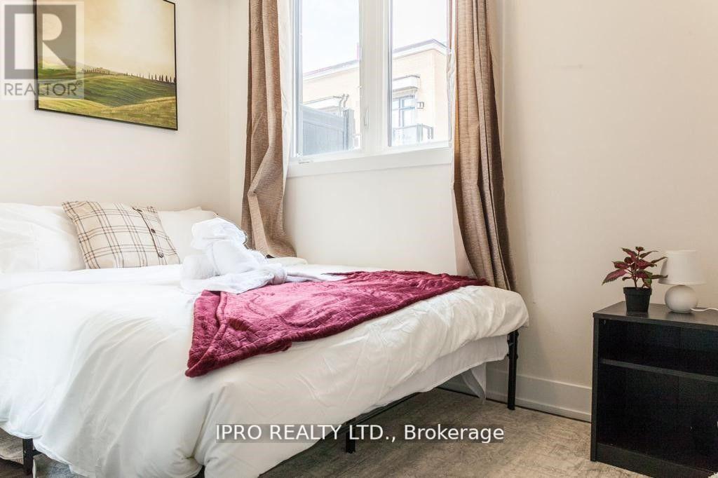 5 - 12868 Yonge Street, Richmond Hill, Ontario  L4E 4H1 - Photo 4 - N12177197