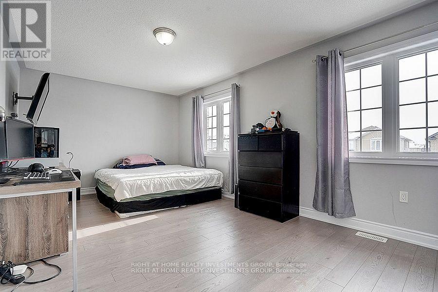 208 Rutherford Road, Bradford West Gwillimbury (Bradford), Ontario  L3Z 0X5 - Photo 28 - N12177206