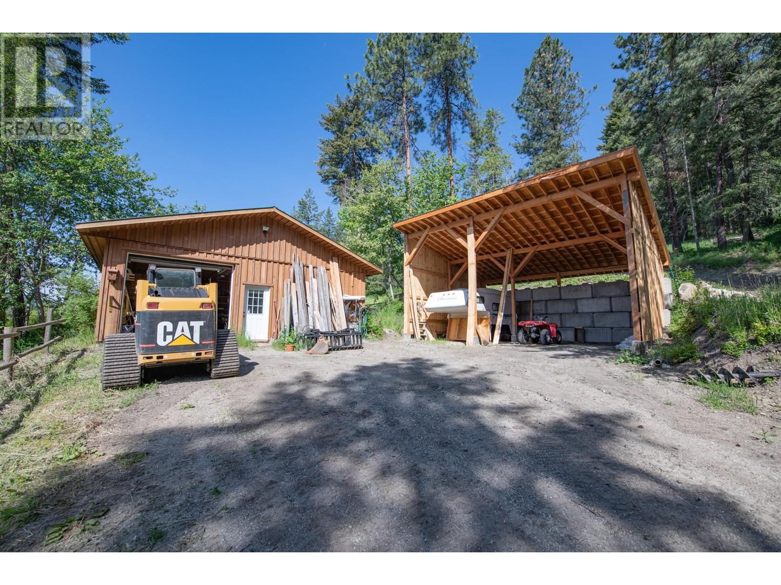 233 Albers Road, Lumby, British Columbia  V0E 2G5 - Photo 4 - 10334462