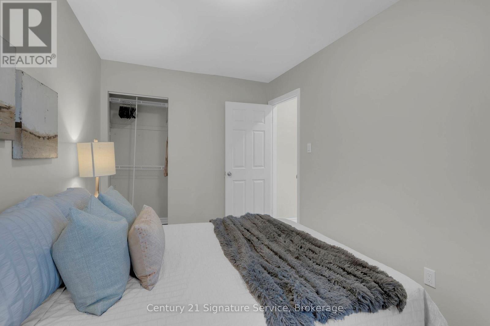 42 Ellis Drive, Brampton, Ontario  L6T 4C4 - Photo 26 - W12177171