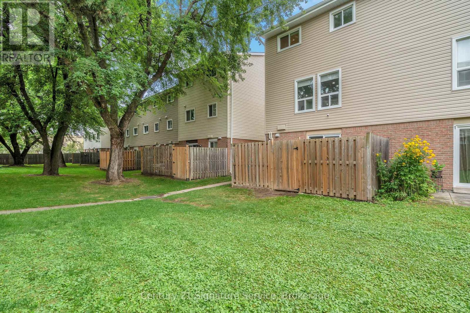 42 Ellis Drive, Brampton, Ontario  L6T 4C4 - Photo 36 - W12177171