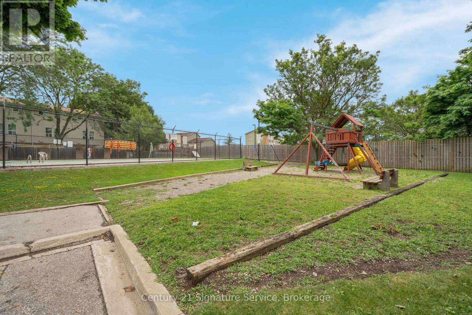 42 Ellis Drive, Brampton, Ontario  L6T 4C4 - Photo 43 - W12177171
