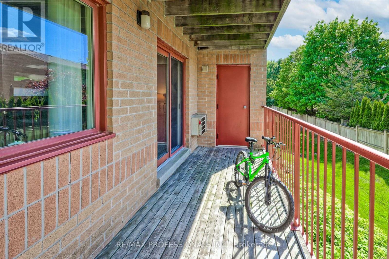 324 - 1500 Pilgrims Way, Oakville (Ga Glen Abbey), Ontario  L6M 3G9 - Photo 28 - W12177187