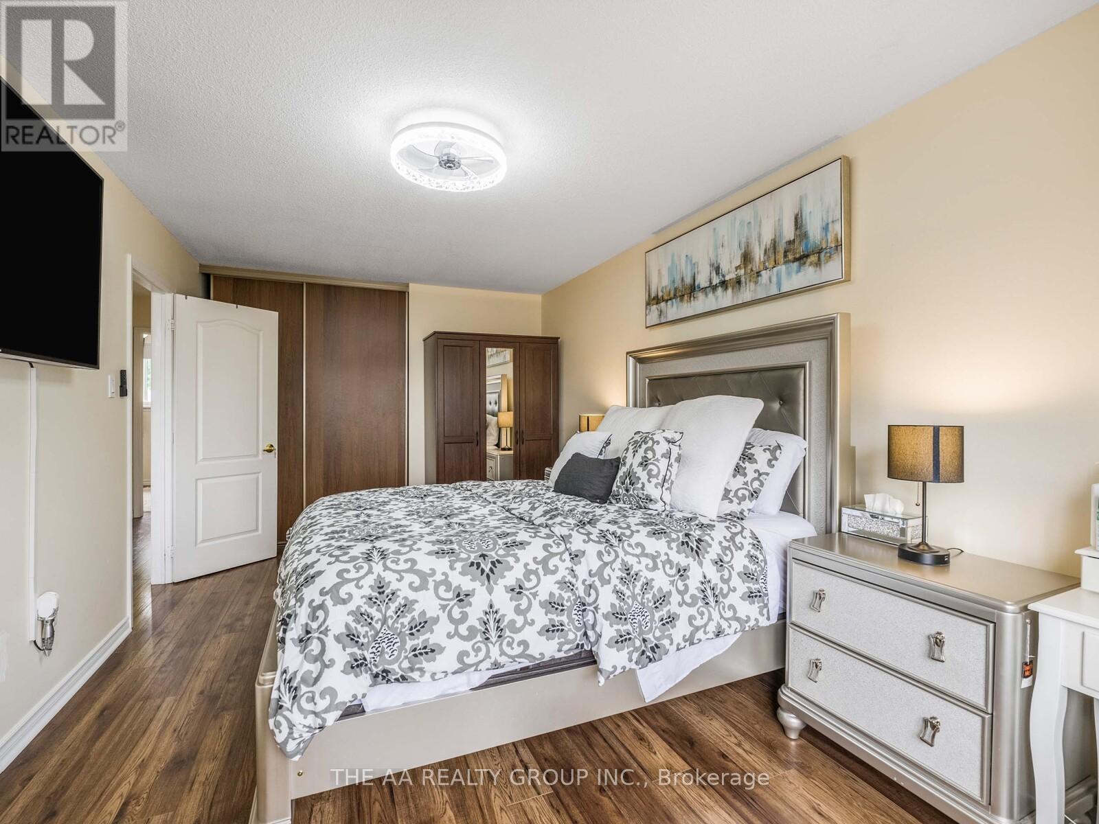 33 Guildford Crescent, Brampton (Central Park), Ontario  L6S 3K2 - Photo 19 - W12177195