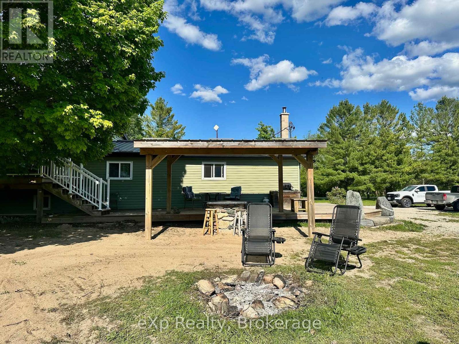 174364 Mulock Road, West Grey, Ontario  N0G 1S0 - Photo 27 - X12173080