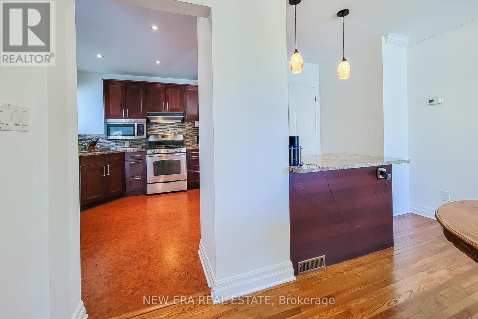 38 Haig Street, St. Catharines, Ontario  L2R 2K8 - Photo 15 - X12177166