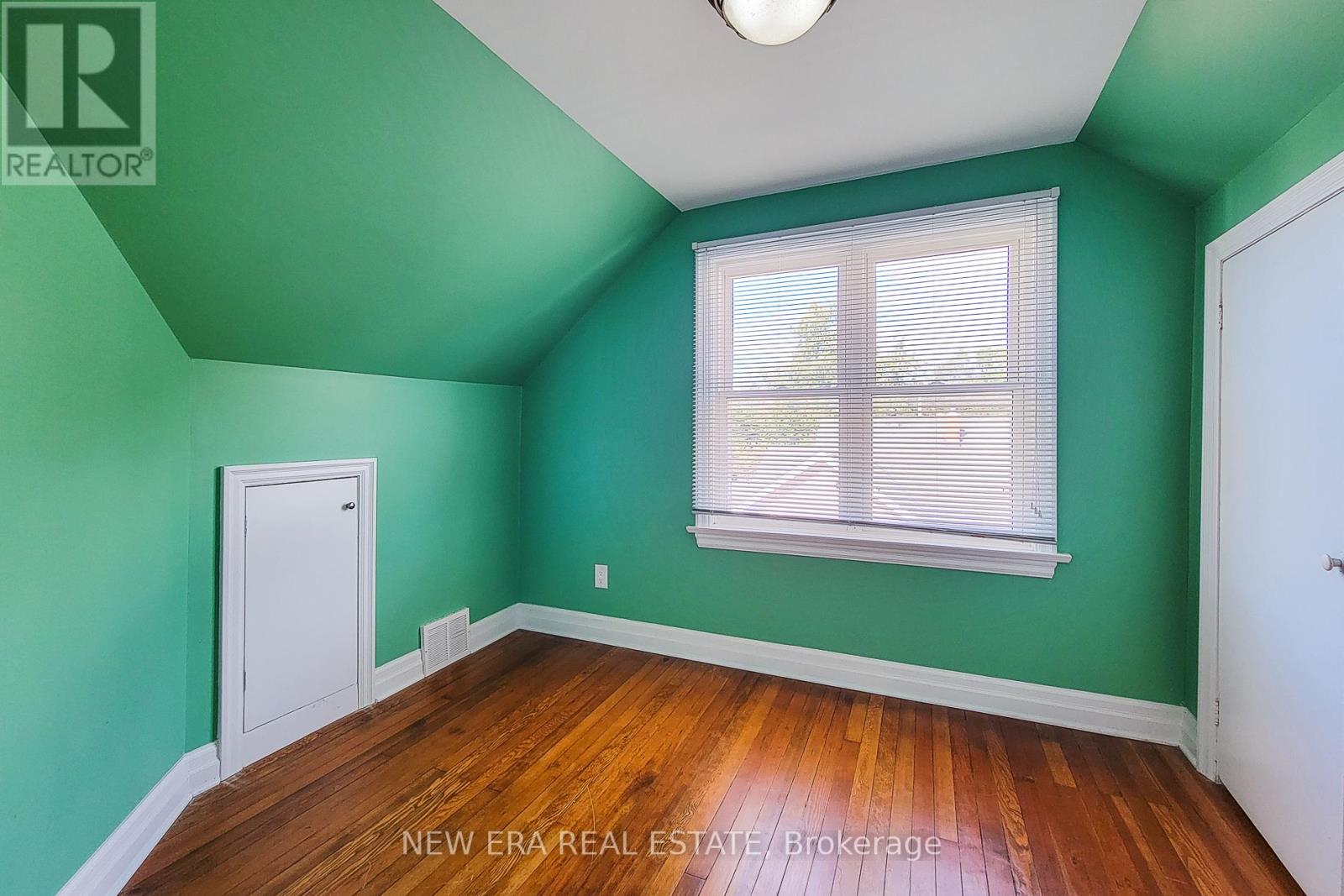 38 Haig Street, St. Catharines, Ontario  L2R 2K8 - Photo 23 - X12177166