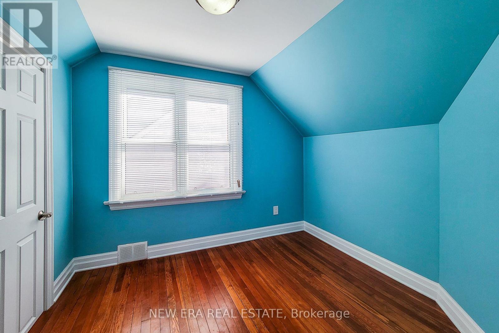 38 Haig Street, St. Catharines, Ontario  L2R 2K8 - Photo 25 - X12177166
