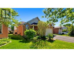 402 WOODROW DRIVE, Waterloo, Ontario